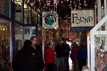 Kerrytown-shopping 3.jpg